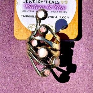 Vintage Sterling Silver Pink Mother of Pearl Asymmetrical Swirl Ring